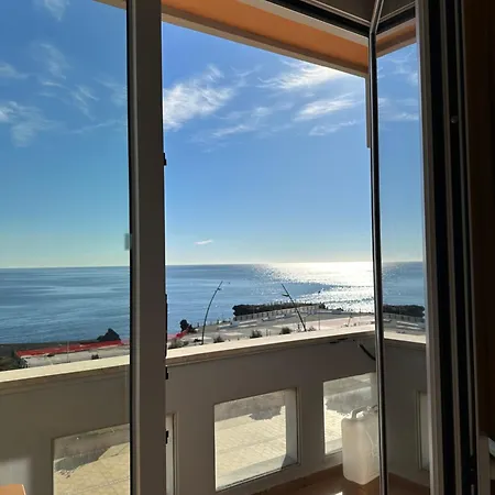Apartment Perla Marina Sea View