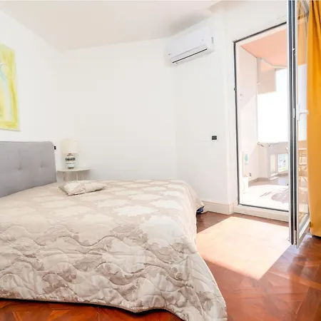 Perla Marina Sea View Apartment Catania